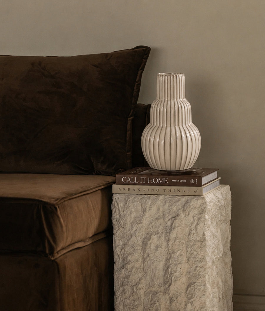 אגרטל קרמיקה RIBBED BLANC, אגרטלים בעבודת יד, HILUNA (תמונה 2)